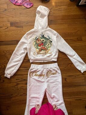 “Ed hardy” inspired white cropped tracksuit